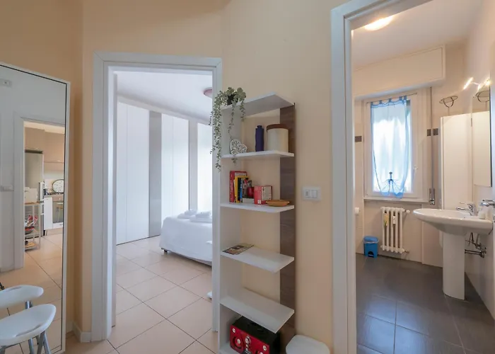 I Host - Forze Armate 83 Apartment Milan