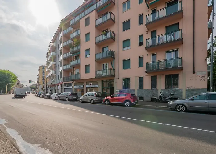 Apartment I Host - Forze Armate 83